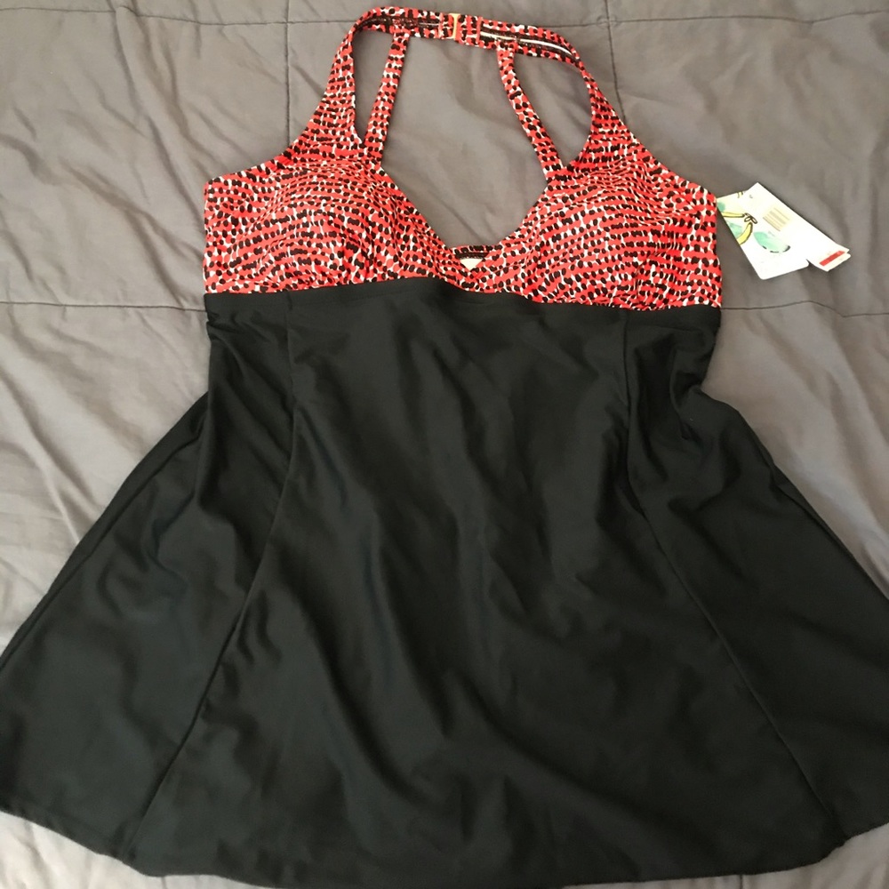 Island escape swim dress T back NWT sz 16